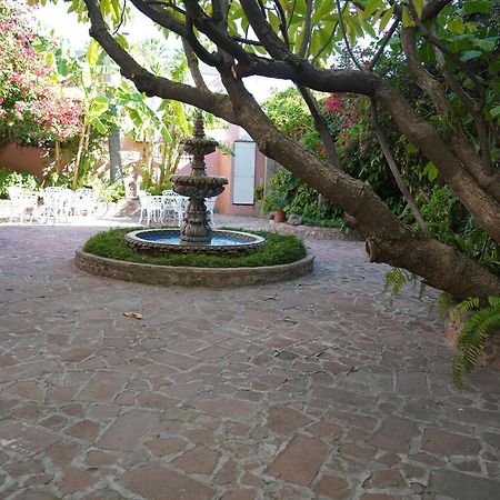 Hotel La Mansion Álamos Exterior foto